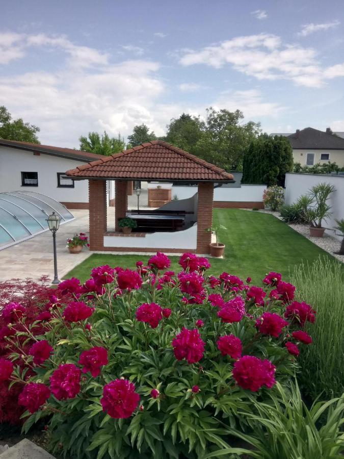 Ferienwohnungen Anna Balazs Illmitz Exterior foto